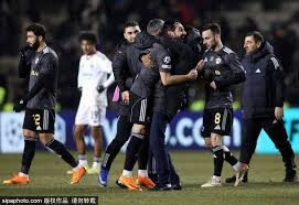 篮球——NBA常规赛：勇士胜独行侠